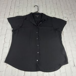 Banana Republic black  button up blouse size L